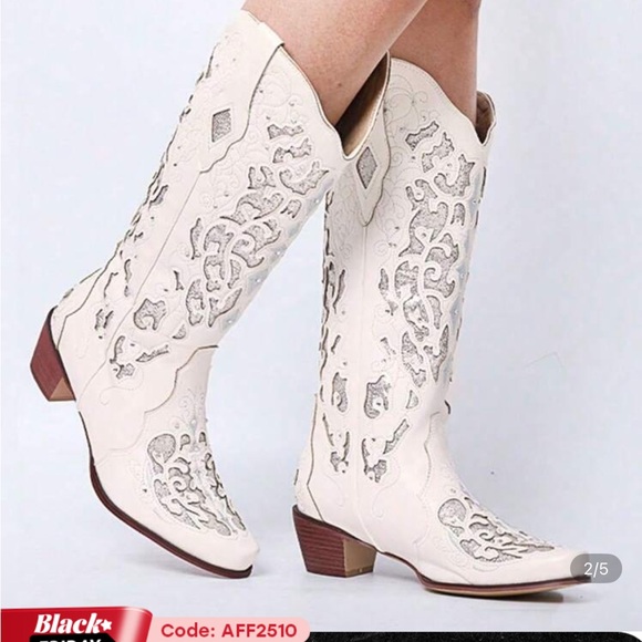 SHEIN Shoes - SHEIN White Heeled Boots Size 8.5